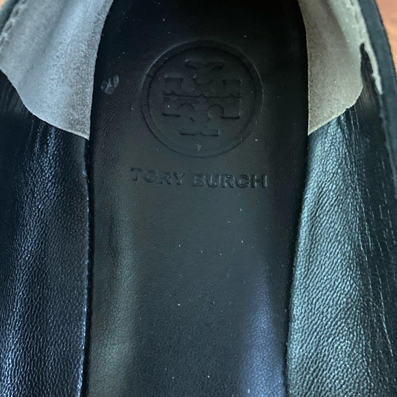 Tory Burch Black Leather Flats 6 - Picture 5 of 5